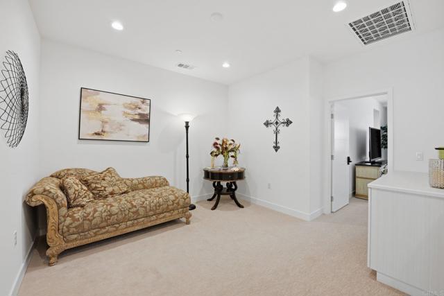 Detail Gallery Image 14 of 24 For 1307 Yannis Ct, El Cajon,  CA 92109 - 3 Beds | 2/1 Baths