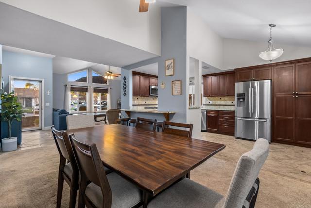Home for Sale in Lakeside