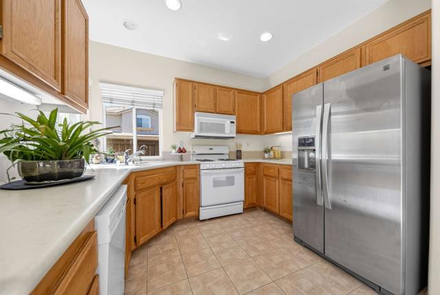 Detail Gallery Image 13 of 55 For 9783 Kika Ct, San Diego,  CA 92129 - 3 Beds | 2/1 Baths