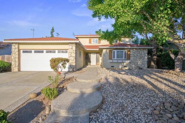 787 San Clemente Way, Mountain View CA: https://media.crmls.org/mediaz/1728ee9d-a6d1-4df6-98c4-5f4bdcd373fe.jpg