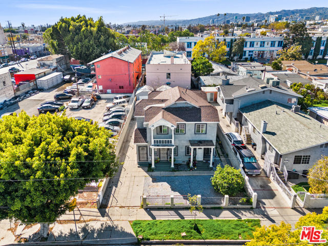 1117 N Alexandria Avenue, Los Angeles CA: https://media.crmls.org/mediaz/17291986-dfd4-4e49-b710-417528831042.jpg