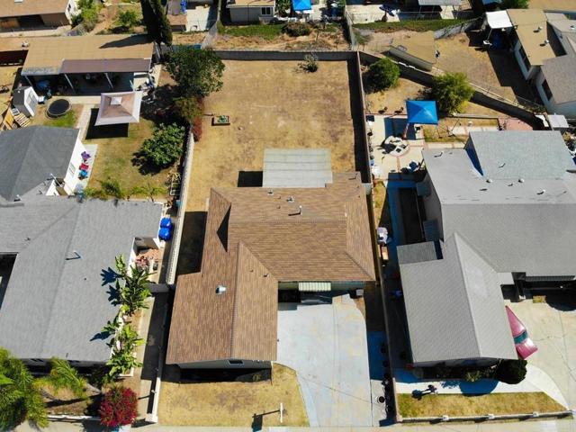 5017 Reynolds Street, San Diego CA: https://media.crmls.org/mediaz/172a0885-00ee-4e94-a6b5-1ae68399a10c.jpg
