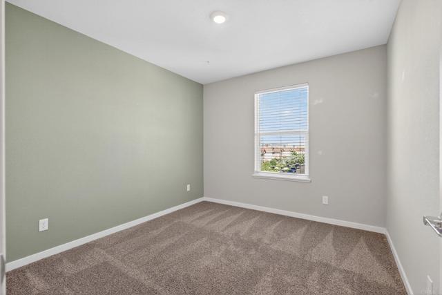 Detail Gallery Image 17 of 24 For 2561 Natomas Crossing, Sacramento,  CA 95834 - 4 Beds | 3/1 Baths