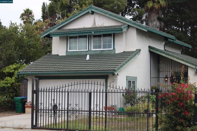 278 6th St, Richmond CA: https://media.crmls.org/mediaz/172a9310-3de7-4bdf-aa33-fdce86a98b68.jpg