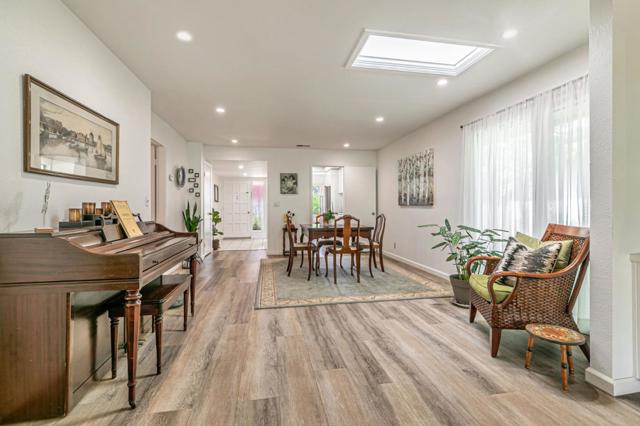 5076 Cribari Bluffs, San Jose CA: https://media.crmls.org/mediaz/172abb95-3d06-4d1f-bafe-a8b3844428f2.jpg