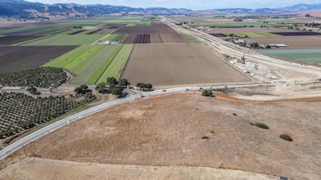 0 Union Road, Hollister CA: https://media.crmls.org/mediaz/172af946-f17e-4d97-881b-5b33765fa71d.jpg