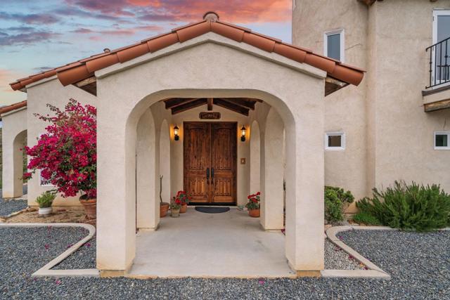 2389 Eric Road, Fallbrook CA: https://media.crmls.org/mediaz/172b26ee-48ff-4b56-aaf6-4959bf07f944.jpg