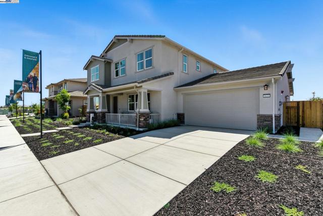 1685 Arione Street, Brentwood CA: https://media.crmls.org/mediaz/172cb533-0f46-44a8-aba5-f41b98d63ba6.jpg