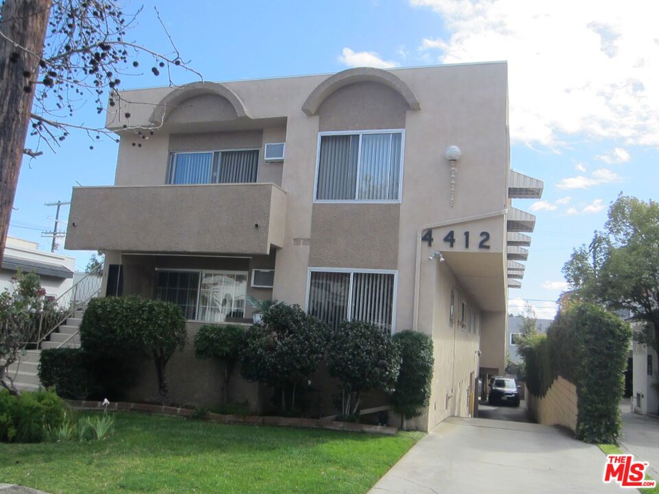 4412 Finley Avenue, Los Angeles, CA 90027