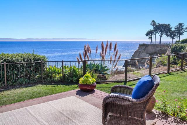 4790 Opal Cliff Drive, Santa Cruz CA: https://media.crmls.org/mediaz/172d755a-079d-43e2-91a4-73a7319f9e7b.jpg