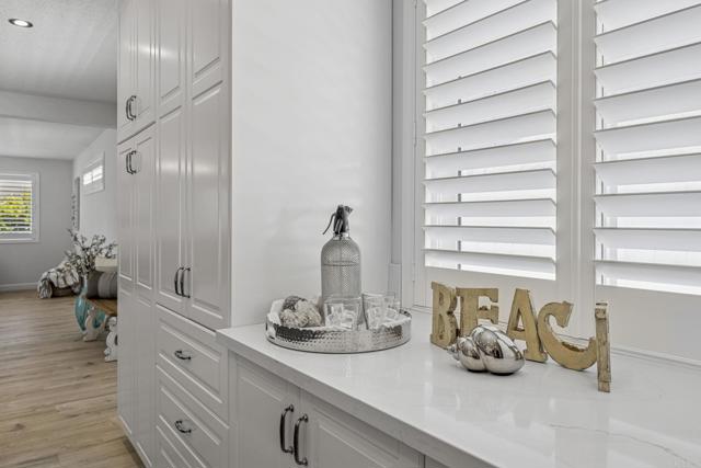 Detail Gallery Image 12 of 38 For 3925 Linmar Ln, Carlsbad,  CA 92008 - 3 Beds | 2 Baths