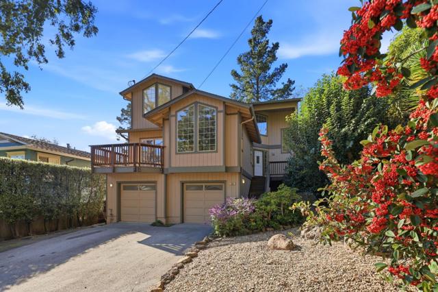 455 Avenue Portola, El Granada CA: https://media.crmls.org/mediaz/172dc3cc-aa0e-49ea-8001-1303f3700e99.jpg