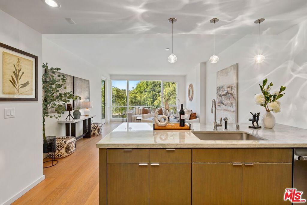 MLS #25604903 image #10