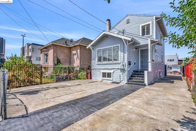 907 39Th Ave, Oakland, California 94601, 4 Bedrooms Bedrooms, ,1 BathroomBathrooms,Single Family Residence,For Sale,39Th Ave,41069340