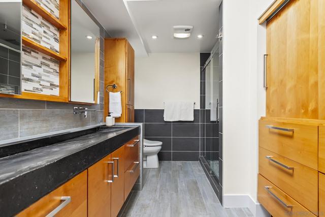 2619 Montclair Street, San Diego CA: https://media.crmls.org/mediaz/172ed6c2-66e8-4715-ae6a-5c73a3f35b02.jpg