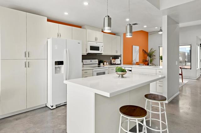 72302 Merry Vale Way, Palm Desert, CA 92260