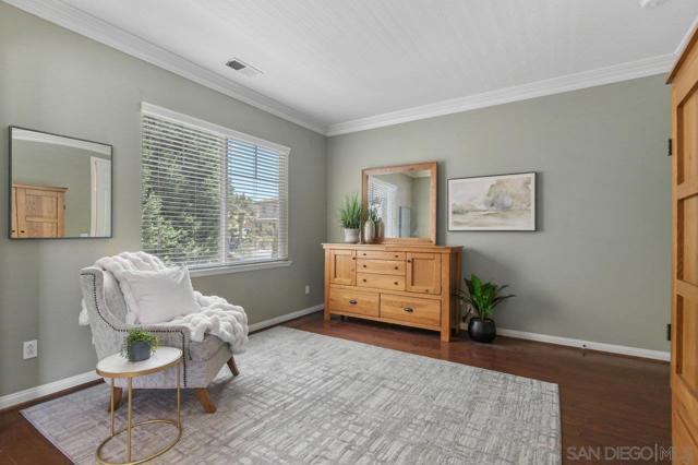 2423 Wishing Star Way, Chula Vista CA: https://media.crmls.org/mediaz/172f100a-b73a-4fc7-be46-1406858ce153.jpg