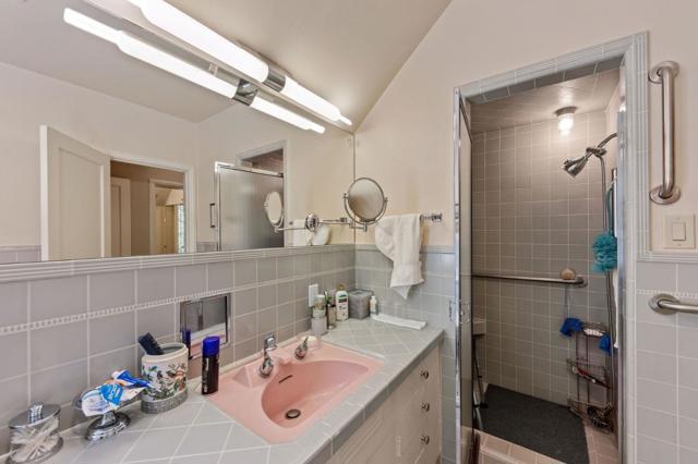 2155 Geri Lane, Hillsborough CA: https://media.crmls.org/mediaz/172f148d-4508-4b0f-bd26-30fdaea22e07.jpg