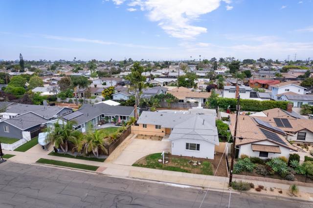 4936 Mount Elbrus Drive, San Diego CA: https://media.crmls.org/mediaz/172f20d5-f63d-42bf-aa51-4168bbf93934.jpg