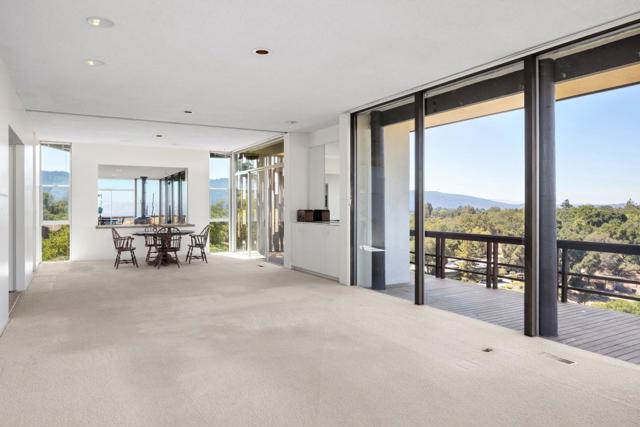 30 Pine Ridge Way, Portola Valley CA: https://media.crmls.org/mediaz/172fb08b-a229-40bd-b72a-9791ba50b4f7.jpg