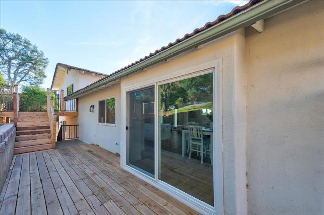 1756 Alhudson Dr, Escondido CA: https://media.crmls.org/mediaz/17312c9c-2862-494d-bedb-0a6cf26890cb.jpg
