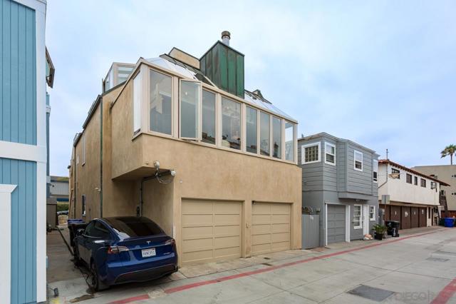 722 724 San Luis Rey Place, San Diego CA: https://media.crmls.org/mediaz/17320e08-03a9-4458-b108-190deb838222.jpg