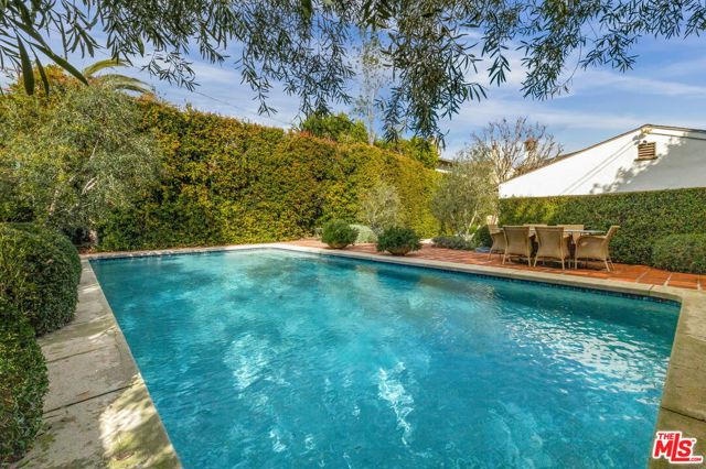 Drew Fenton | 131 S Carmelina Avenue Los Angeles CA | MLS: 7025814