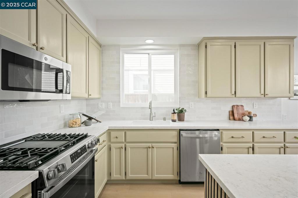MLS #41094444 image #12