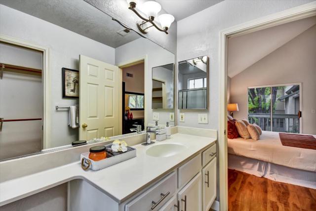 1086 Summerplace Drive, San Jose CA: https://media.crmls.org/mediaz/173588dd-139e-4f70-91f4-99a44f4b453d.jpg
