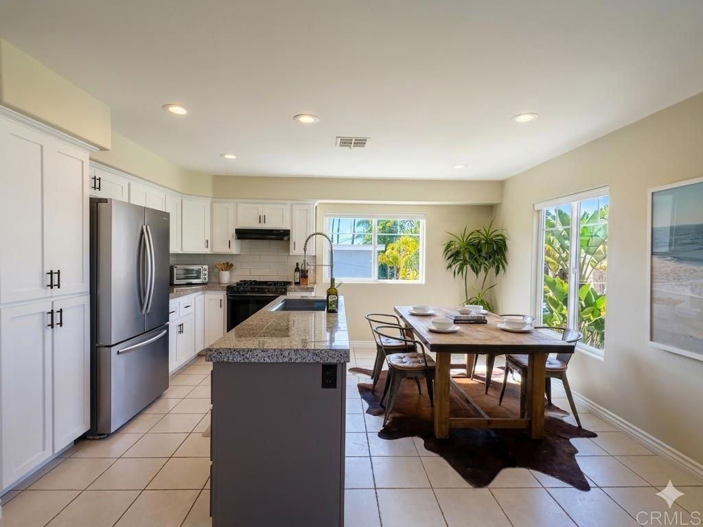 1147 Hornblend Street - photo 6