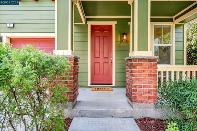 2 Corvina Ct, American Canyon CA: https://media.crmls.org/mediaz/1735ccf5-d4cc-4fdb-84aa-b6013d886dc9.jpg