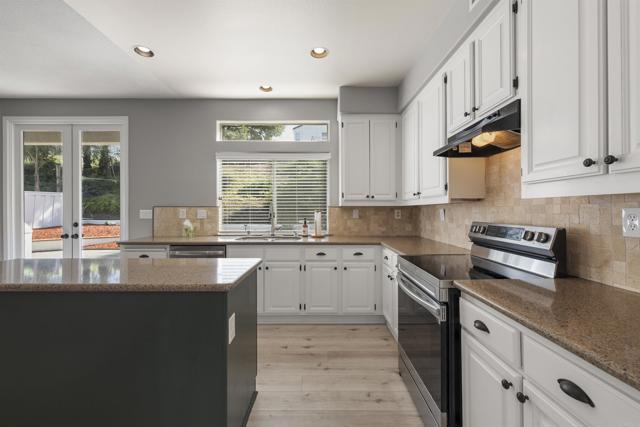 3678 Via Bernardo, Oceanside CA: https://media.crmls.org/mediaz/17370360-9bf5-43f6-8010-696b74d30fe7.jpg