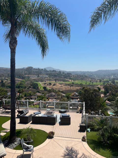 10667 Viacha Dr, Tierrasanta CA: https://media.crmls.org/mediaz/17374112-a795-4507-bfaa-ac61d4d399a7.jpg
