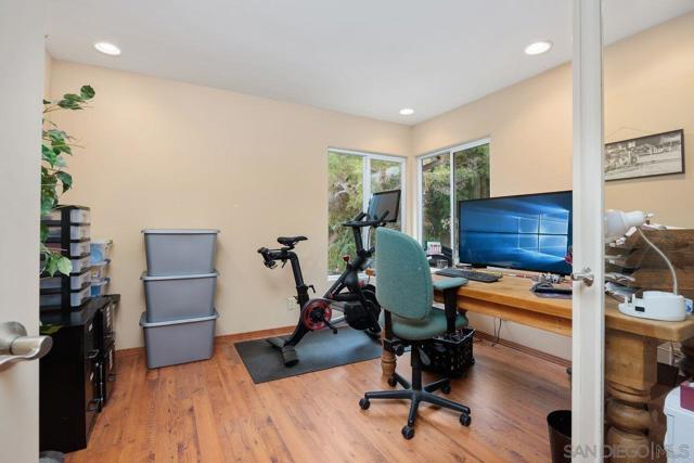 Image 36 of 50 For 2238 Oceanview Rd
