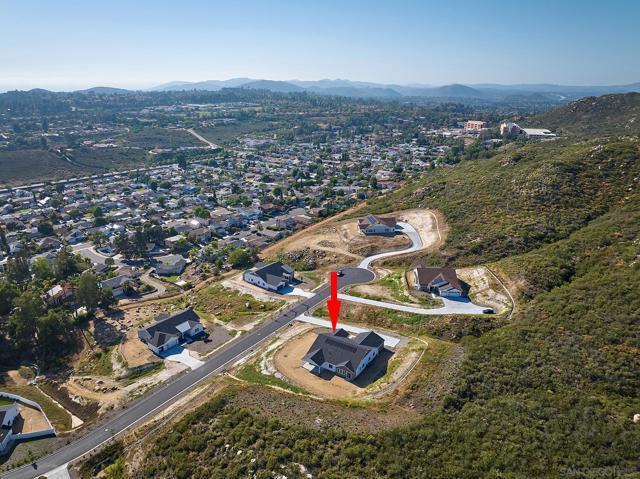 15123 Larchmont St, Poway CA: https://media.crmls.org/mediaz/17379882-30b0-4f0e-962c-b85c035c25cd.jpg
