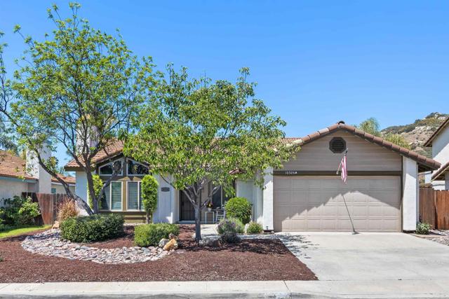 10324 Paseo Palmas Drive, Lakeside CA: https://media.crmls.org/mediaz/17388f4f-9ad6-42ca-9dd6-6ca37696130a.jpg