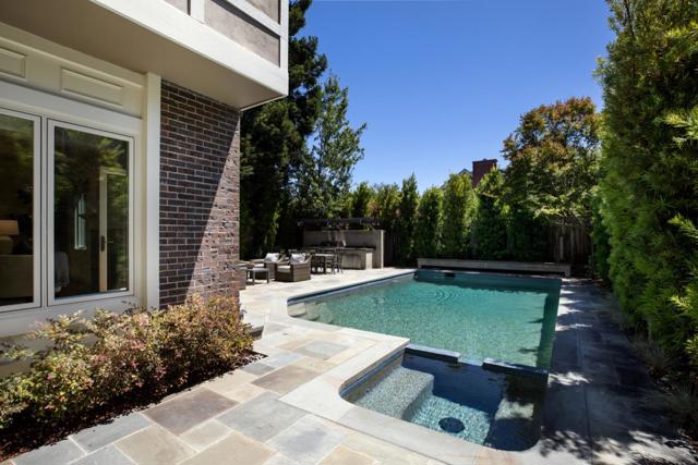 331 Arlington Road, Redwood City CA: https://media.crmls.org/mediaz/1738eeaf-cb2a-443c-960a-eee21c8a5a89.jpg