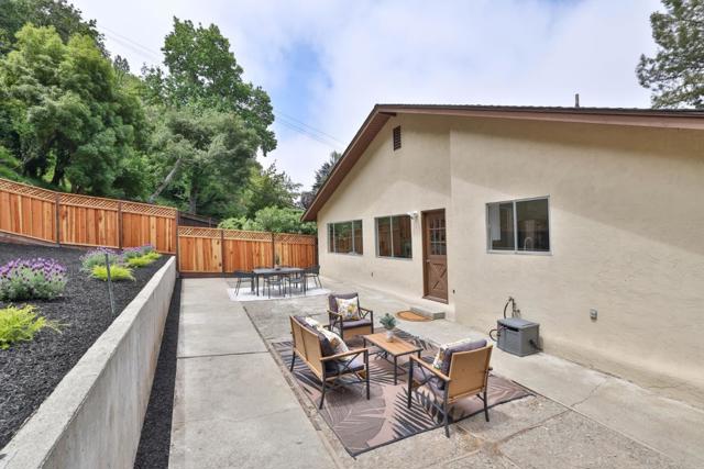 1815 Woodhaven Way, Oakland CA: https://media.crmls.org/mediaz/17395fba-84d6-4a93-82ed-d8ab8a2b9b9f.jpg