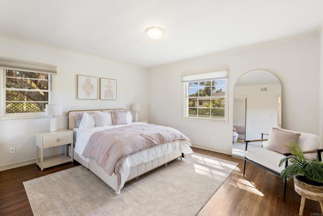 1449 Crest Rd, Del Mar CA: https://media.crmls.org/mediaz/173a2131-d9ab-41df-aff3-11ba757ef131.jpg