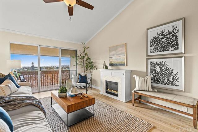 Detail Gallery Image 3 of 50 For 1775 Diamond St #330,  San Diego,  CA 92109 - 1 Beds | 1 Baths