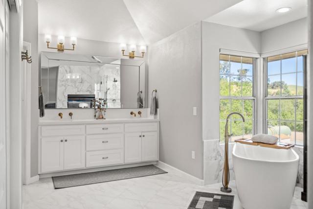 14390 Mountain Quail Road, Salinas CA: https://media.crmls.org/mediaz/173c1fed-1013-4e82-96cd-bbdff1c05d7b.jpg