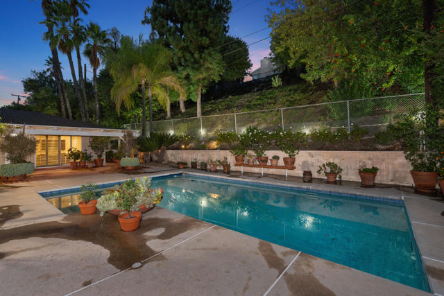 16445 Garvin Drive, Encino CA: https://media.crmls.org/mediaz/173d4b85-0cbb-4032-824a-599711996c2d.jpg