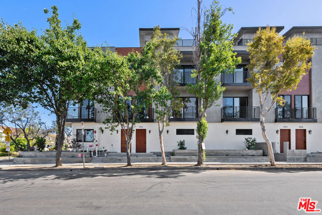 8904 Sawyer Street, Los Angeles CA: https://media.crmls.org/mediaz/173e594d-f685-4806-bb95-64710ab59fd4.jpg