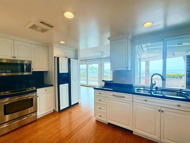 3063 Nute Way, San Diego CA: https://media.crmls.org/mediaz/17400fa0-391f-4024-981f-107dbabc6763.jpg