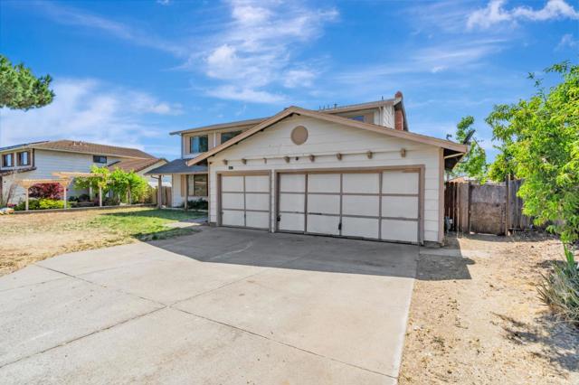 3047 Rollingwood Court, San Jose CA: https://media.crmls.org/mediaz/17405146-440c-4ffd-b405-df449482a88d.jpg