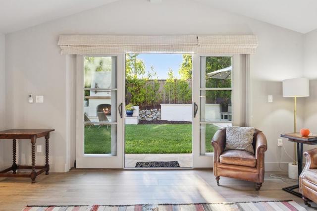 20 Mariposa Avenue, Los Gatos CA: https://media.crmls.org/mediaz/17422102-3391-43fc-be84-88bfcb18d093.jpg