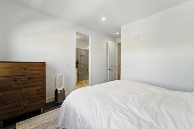 2016 Thea Circle, Mountain View CA: https://media.crmls.org/mediaz/174245e8-5a8c-4f75-ba54-38749c256d9a.jpg