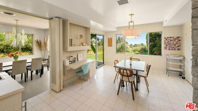 11556 Bellagio Road, Los Angeles CA: https://media.crmls.org/mediaz/174260a1-4c98-413d-84c1-8fbcd9a7f95a.jpg