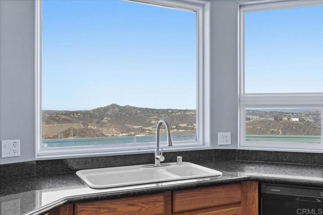 Detail Gallery Image 16 of 75 For 3035 Millar Ranch Rd, Spring Valley,  CA 91978 - 4 Beds | 3/1 Baths