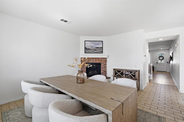 Detail Gallery Image 10 of 52 For 38538 Tranquila Ave, Murrieta,  CA 92563 - 4 Beds | 2/1 Baths